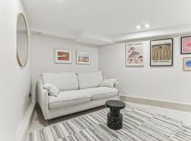 Maison atypique de 82 m2 sur 4 niveaux proche Saint Mande, hotel in Vincennes