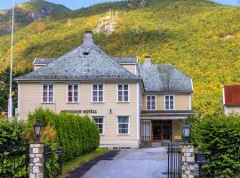 Eides Hotel, hotel near Førde Airport Bringeland - FDE, Høyanger