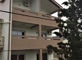 Orhideja Apartmani, hotel in Rab