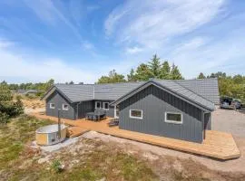 5 Bedroom Pet Friendly Home In Rømø