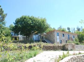 Trebid'Ouro, farm stay in Vale de Cambra