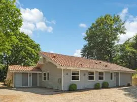 Gorgeous Home In Glesborg With Sauna