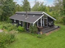 Beautiful Home In Grenaa With Wifi