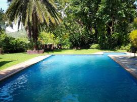 Montrose River Lodge, glamping a Schoemanskloof