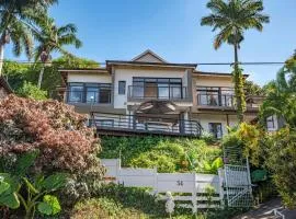 Ekuthuleni Modern Christian Guesthouse with seaview