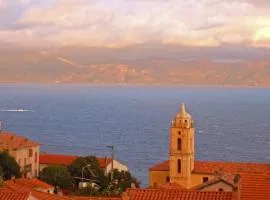 Solacargese Appartement de charme Vue imprenable Méditerranée