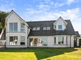 Stunning Sea Views - Luxury 4BR Beach House