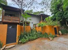 Casas Vila Encantada Refúgio, conforto e natureza, apenas 2 min da avenida