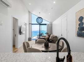 Stunning Lake Views Spa Pool, villa in Taupo