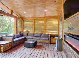 Sevierville Cabin ~ 3 Mi to the Island!