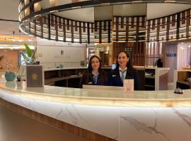 Grand Hotel&Casino Vía Dorada، فندق في باتشوكا دي سوتو