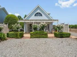 Cottage On Vines - Aldinga - C21 SouthCoast Holidays