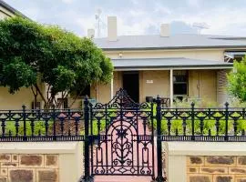 Tanunda Central Cottage