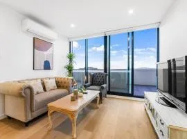 StayAU Spacious 2BR Stunning Sunset Views