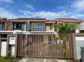 HOMESTAY TERATAK SAKINAH ii
