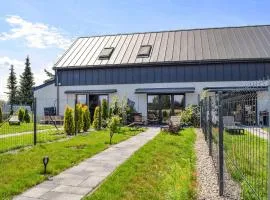 Stunning Home In Stare Sady With Wifi