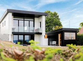 Three-Bedroom Holiday Home In Borkop, hotel en Børkop