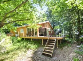 Nice Home In Glesborg With Wifi