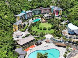 The May Legend Catba, Resort in Cát Bà