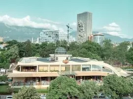 Godija Central Tirana 1