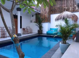 Summer of Surf Canggu, hotel u gradu Kangu