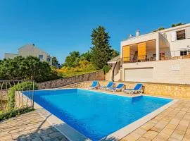 Awesome Home In Zaboric With Wifi