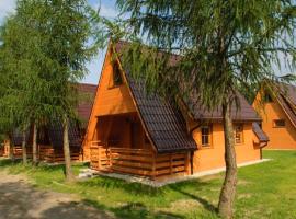 Czocha-Camping – hotel w pobliżu miejsca Zamek Czocha w mieście Leśna