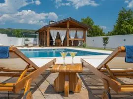 Villa Casa Natura with 40m2 Pool near Makarska