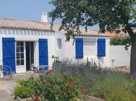 Maison familiale à 600 m de la plage、バルバトルのホテル