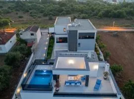 Villa Elena - CROWONDER LUXURY RENT