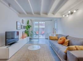 La Maison des Sables - Maison pour 6 parking privé, hotel in Sanary-sur-Mer