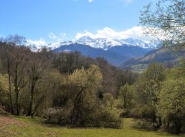 Le Perchoir des Pyr&eacute;n&eacute;es &ndash; luksusowy kemping 