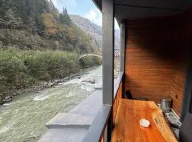 Özden Bungalow、Çamlıhemşinのバンガロー