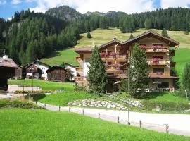 Hotel Dolomites Inn