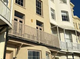 Georgian Townhouse on the beach, hotel in Worthing