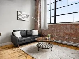 Chic Loft in Peoria Warehouse District