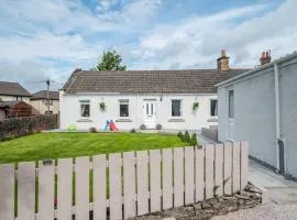 Charming Forfar House and Hot Tub