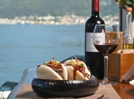 Luxury Sea Residence by Kristina, boutique hotel in Tivat