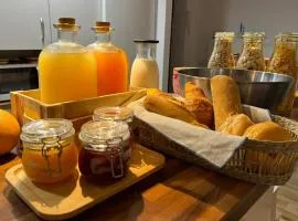 Alex Bed & Breakfast - Your Home Away including Breakfast - in a Real Home