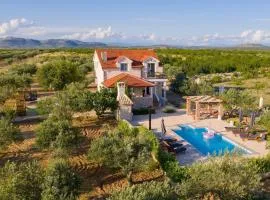 MY DALMATIA - Authentic Villa Storia with private heated pool