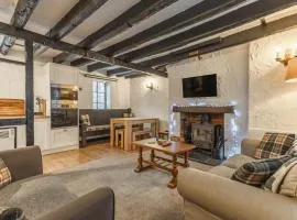 Entire 2 Bedroom Cottage in Whitby