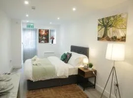 Luton Nook and Kitchen 4 mins to Luton AirPort