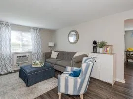 Stylish & Cozy Retreat W Modern Comforts!