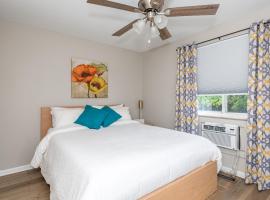 Midcentury Modern 2br Comfort Near The Greene!, hotell sihtkohas Kettering