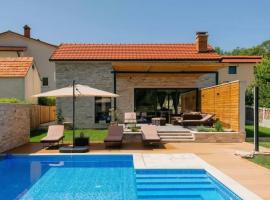MY DALMATIA - Luxury villa Prolozac with private heated pool, Hotel in Donji Proložac