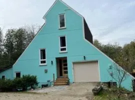 Riverside Retreat with Sauna & Hot Tub in Elora