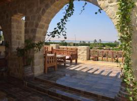 suite-2 rooms-4 beds-2 bathrooms, hotel v destinaci Tunis