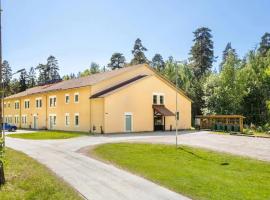 Lux Sports Camp, hotel en Kristinehamn