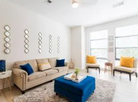 Stylish 2-Bedroom Apt in Charlotte with Free Parking