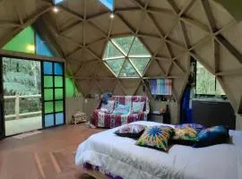 Sanayá Domo Glamping - Santa Elena